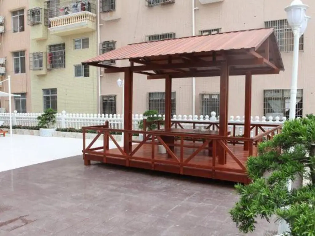 Фанчэнган: Dong He Hotel