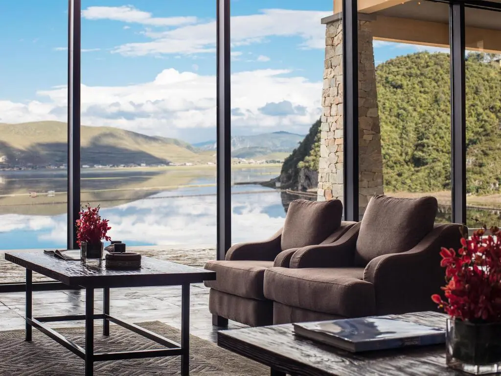 Шангри-Ла: High Mountain Resort - Shangri-La