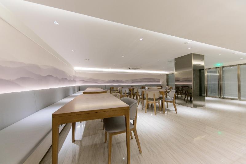Шанхай: Ji Hotel (Shanghai Beixinjing Metro Station)