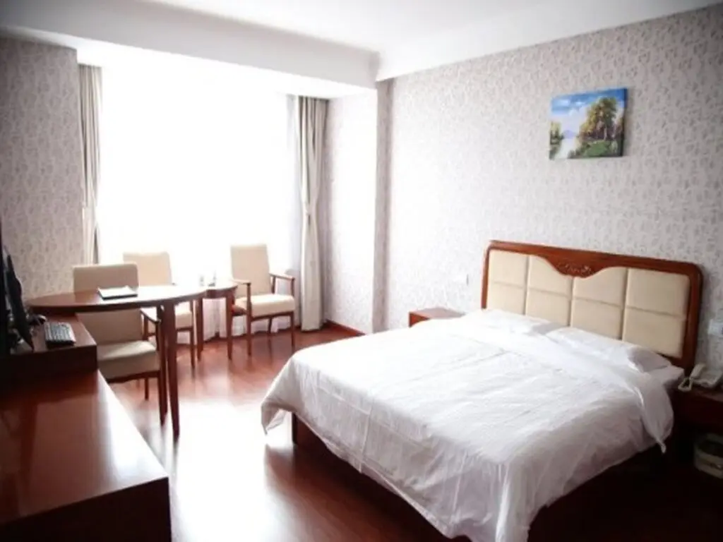Таншань: GreenTree Inn HeBei TangShan QianAn Junhe Plaza Business Hotel