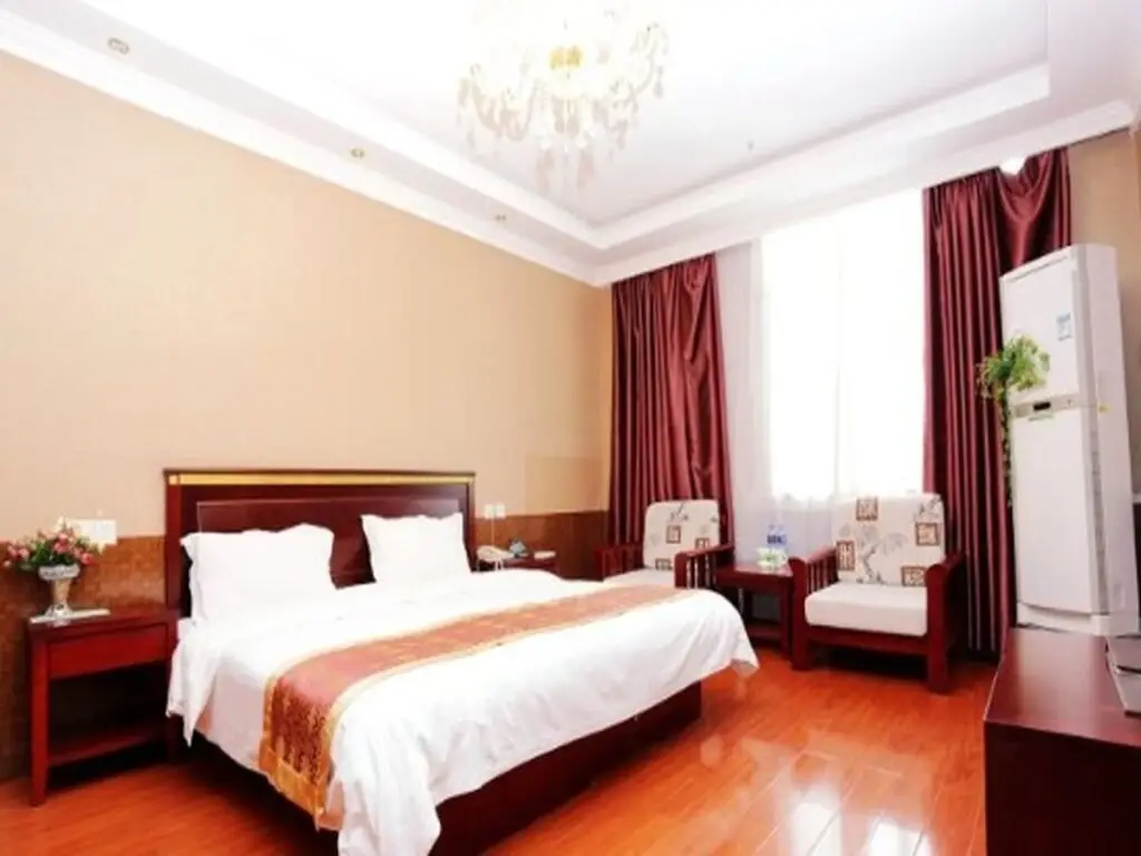 Таншань: GreenTree Inn HeBei TangShan QianAn Junhe Plaza Business Hotel