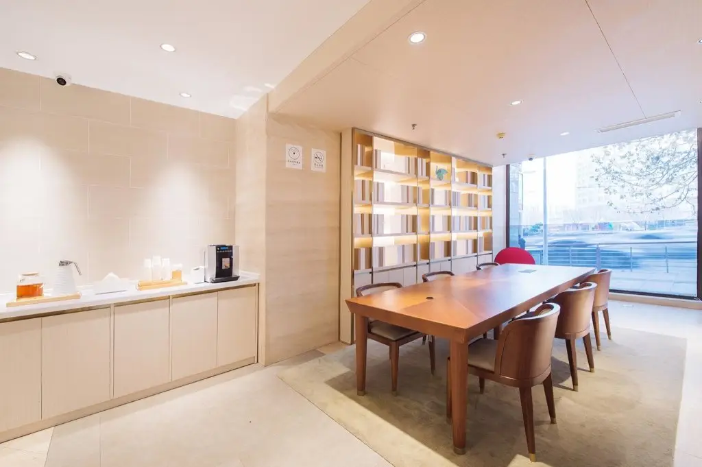 Далянь: Hanting Hotel Dalian Qingniwaqiao