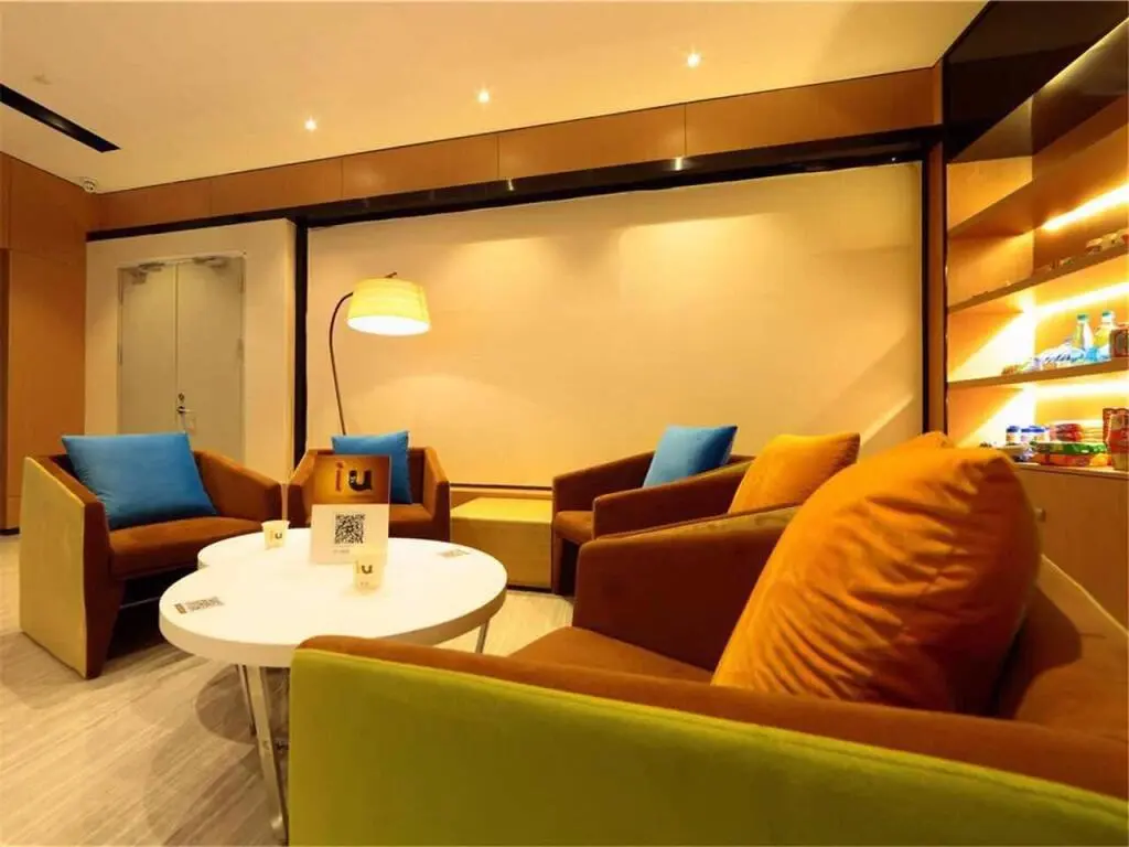 Гуанчжоу: IU Hotel Guangzhou Sports Center Lin He West Metro Branch