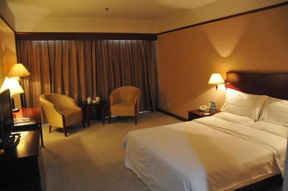 Пекин: Beijing Yantai Mountain Business Club