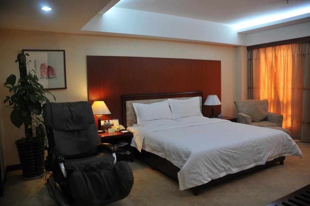 Пекин: Beijing Yantai Mountain Business Club