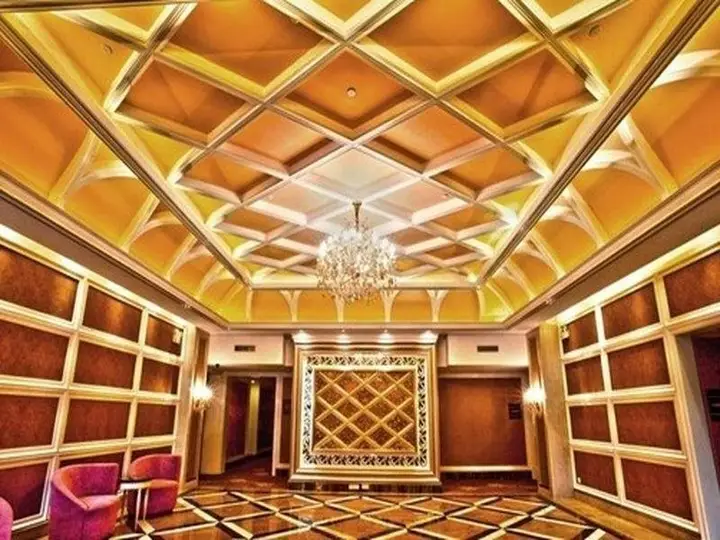 Дунгуань: Silvery Holiday Spa And Club