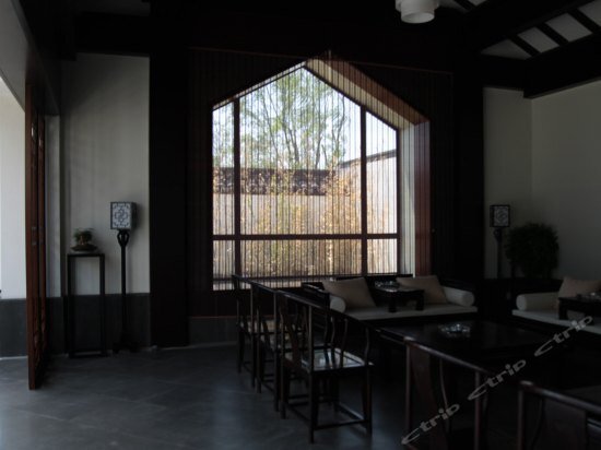 Тяньцзинь: China National Academy of Painting Panlonggu Creative Base