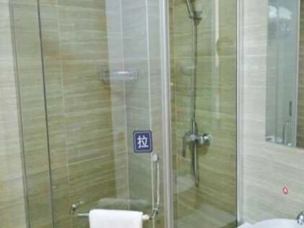 Хуанган: 7 Days Inn Huanggang Luotianhe East Street Dabieshan Yexiao Plaza Branch