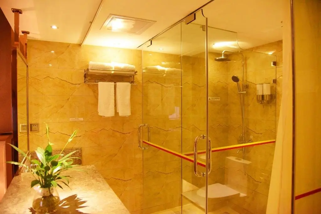 Гуанчжоу: Super 8 by Wyndham Guangzhou Huanshi Xicun Subway Station