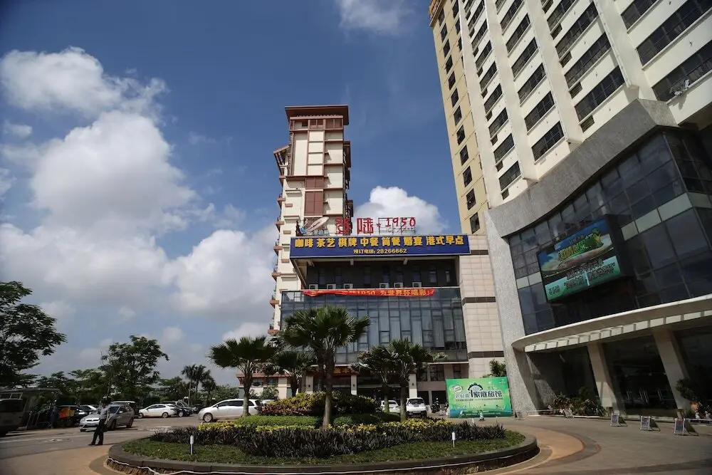 Country Garden Spring Town Holiday Hotel — фото 1