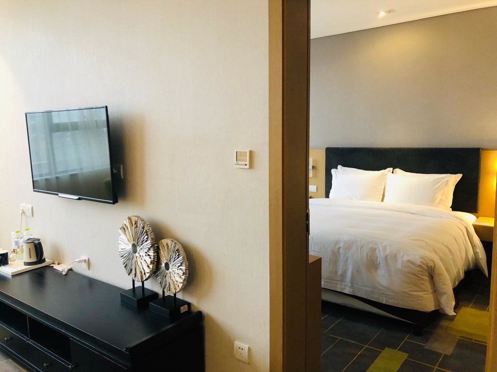 Holiday Inn Express Chengdu Dafeng — фото 1