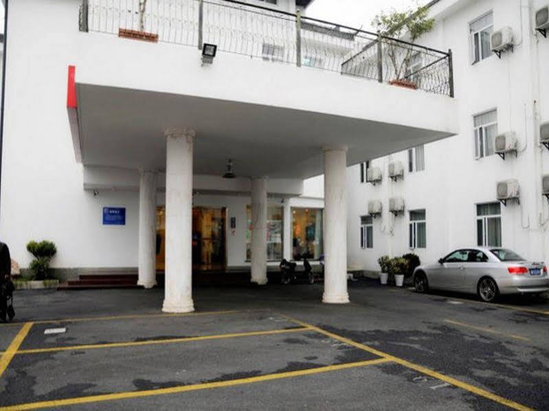 Ханчжоу: Hanting Hotel Hangzhou Hupao Branch