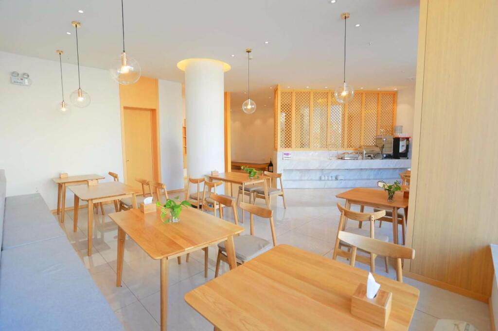 Вэйхай: 7 Days Premium·Weihai High-speed Rail Station Bathing Beach