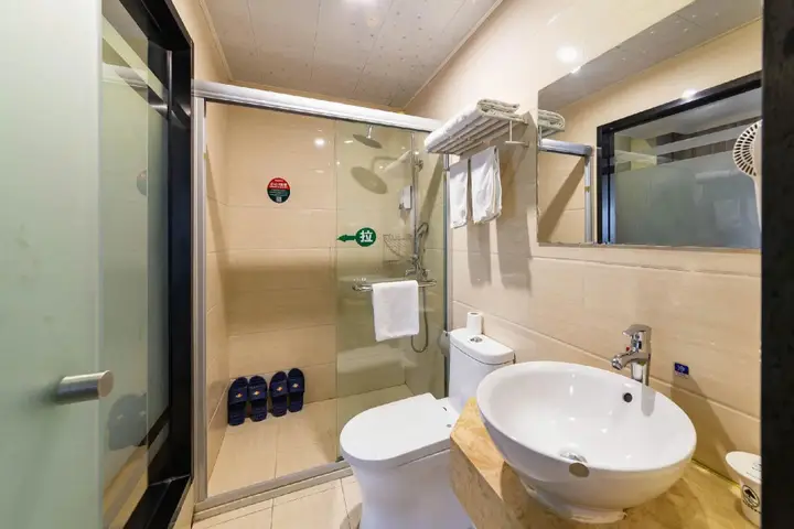 Шанхай: GreenTree Inn Jiangsu Suzhou Kunshan Beimen Road Express Hotel