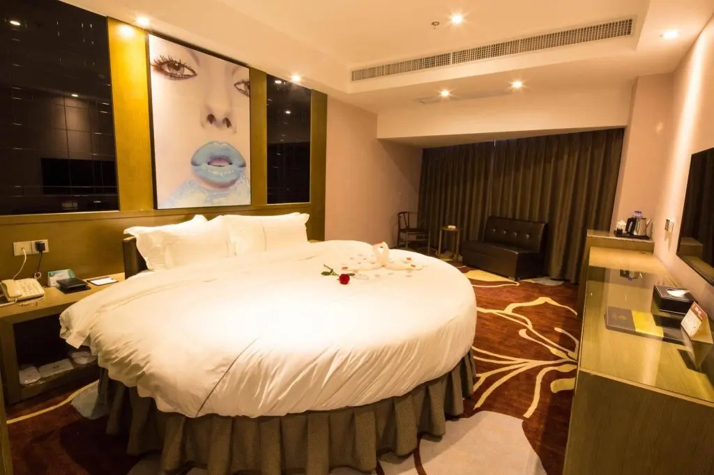Шэньчжэнь: Insail Hotels Luohu Port Railway Station Shenzhen