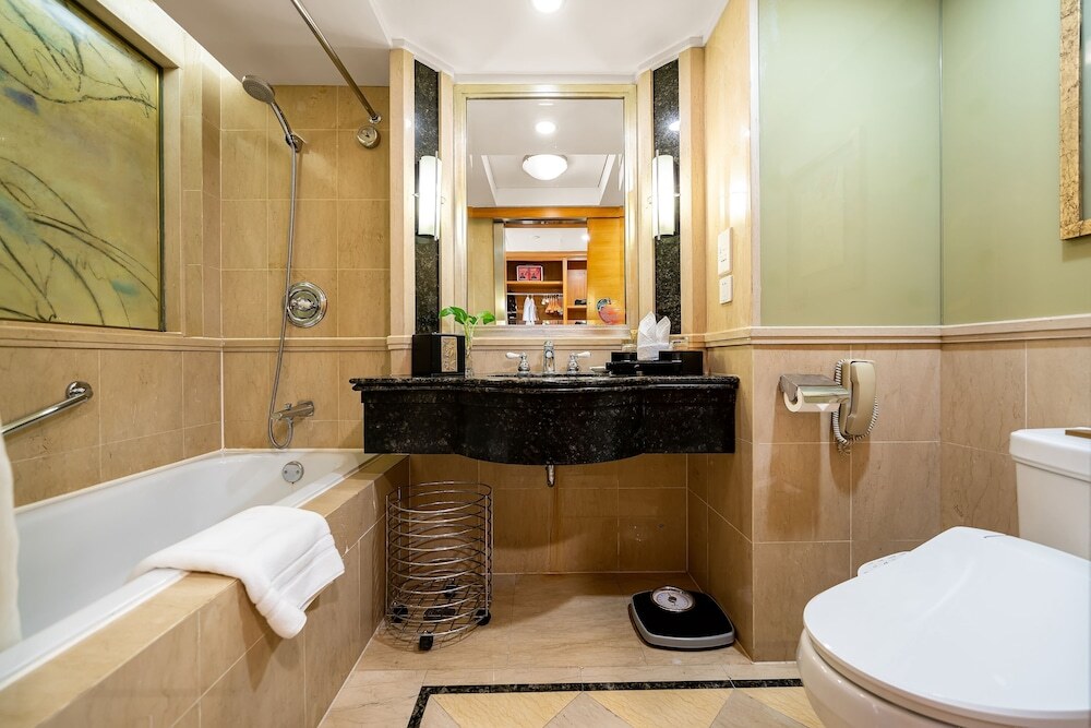Hong Qiao State Guest Hotel — фото 1
