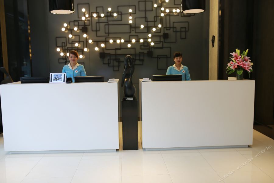 Наньнин: Echarm Hotel Nanning Dongge Road Metro Station Sanyuehua