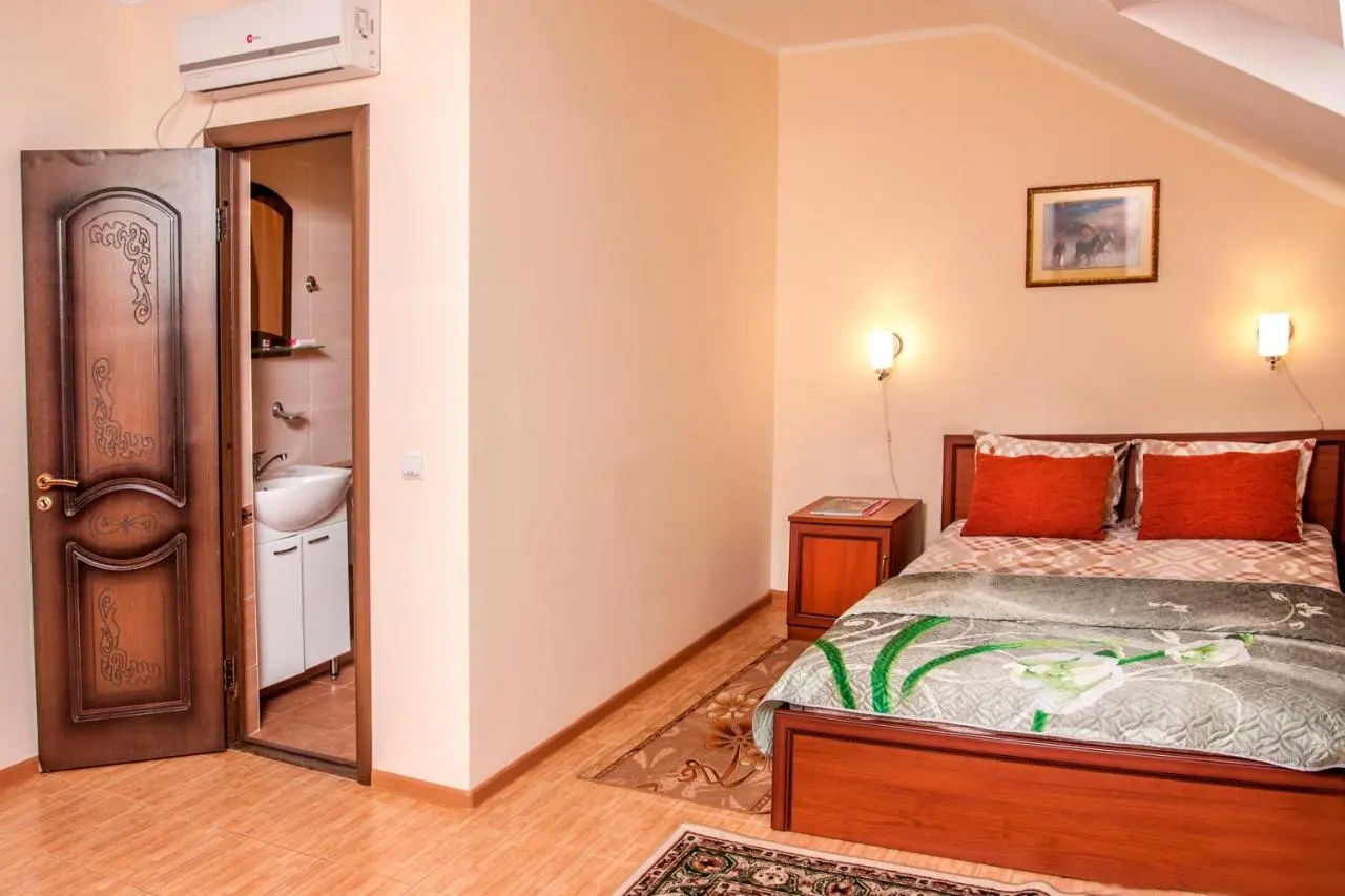 Кабардинка: Guest House Laguna 2