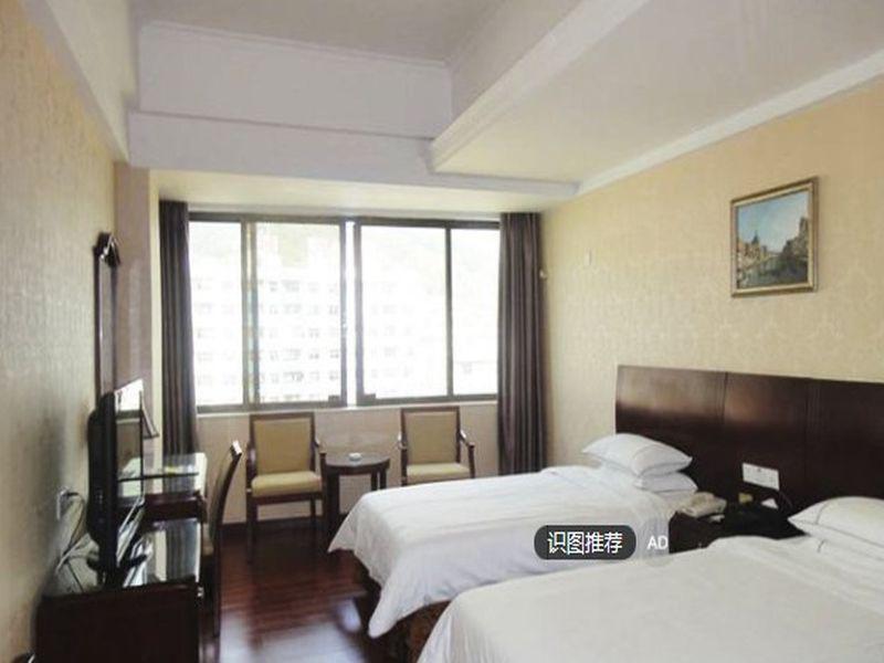Шэньчжэнь: Vienna Hotel Shenzhen Bijiashan Yinhu Metro Station
