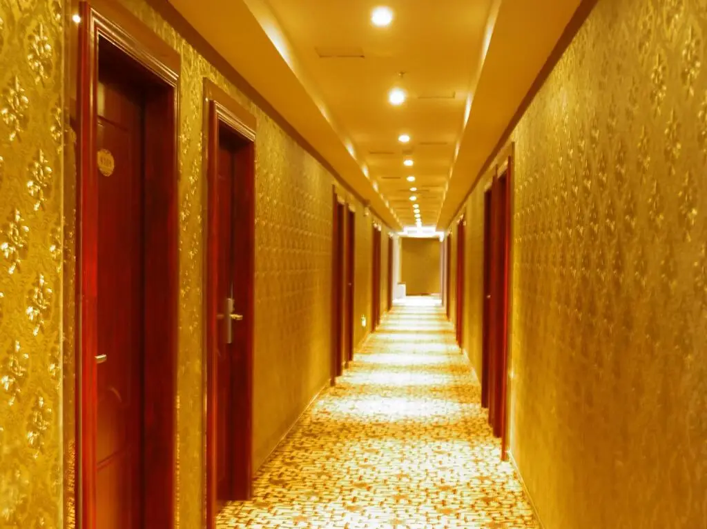 Куньмин: Kunming July Hotel