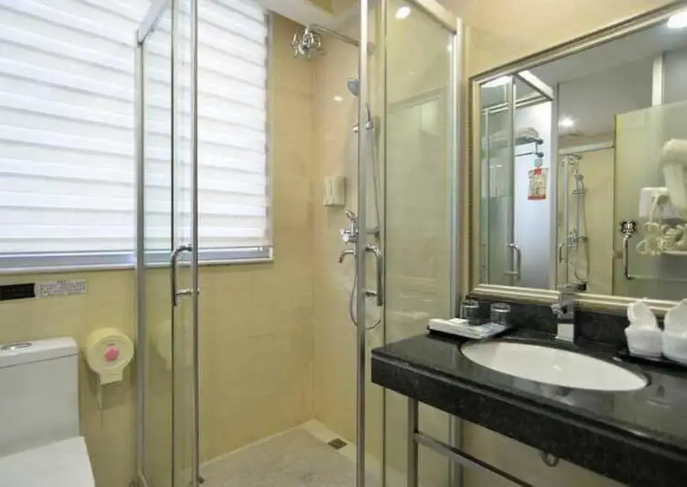 Чжухай: Zhuhai Xinhualian Business Hotel