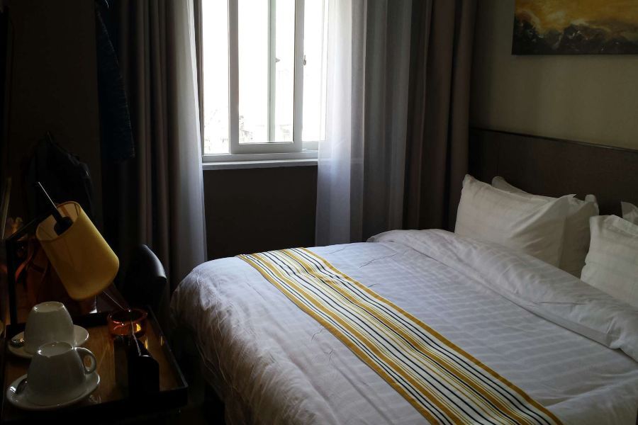 Шанхай: Home Inn Plus Shanghai Huaihai Road Sinan Road