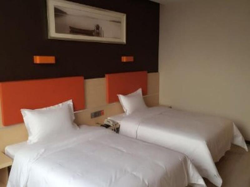 7 Days Inn Premium Zhangjiajie Train Station Plaza Branch — фото 1