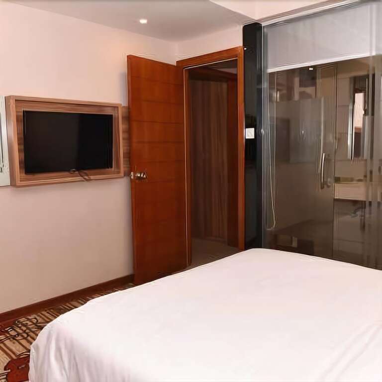 Шаньвэй: Chaotai Hotel