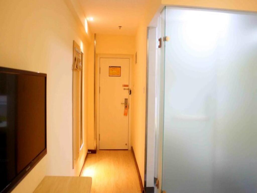 Хулудао: 7 Days Inn Huludao Xingcheng Wenquan Street Branch