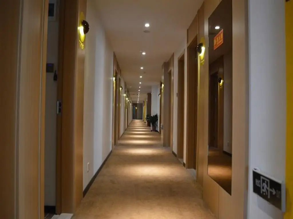 Шанхай: 7 Days Sunshine Suzhou LuZhi Old Town Branch