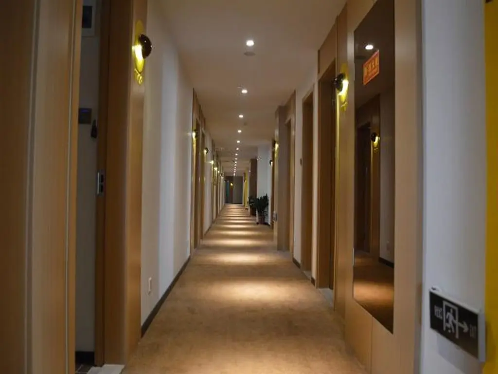 Шанхай: 7 Days Sunshine Suzhou LuZhi Old Town Branch
