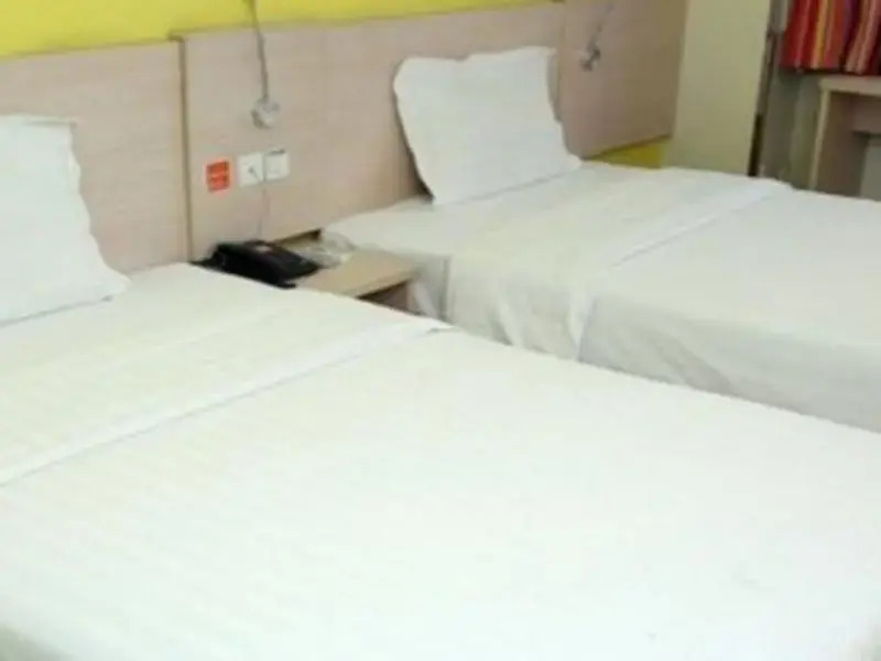 Чанчунь: 7 Days Inn Changchun Hongqi Street Kuanping Avenue