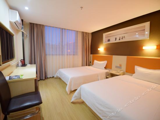 7 Days Premium Guangyi Magic West Road Branch — фото 1