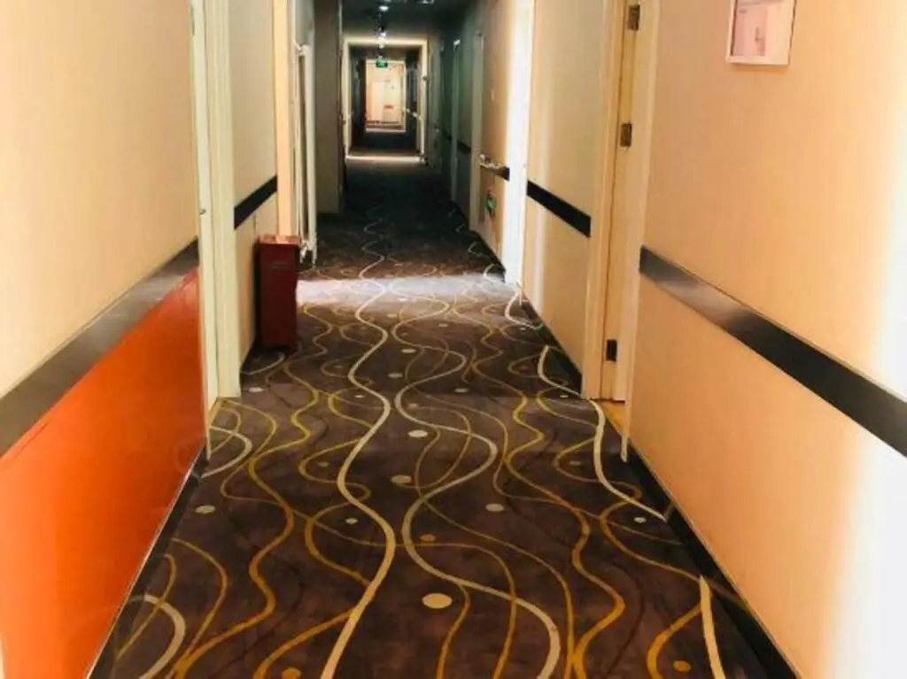 Пекин: Weida Hotel (Beijing Huamao Ocean Business Sihui Subway Station)