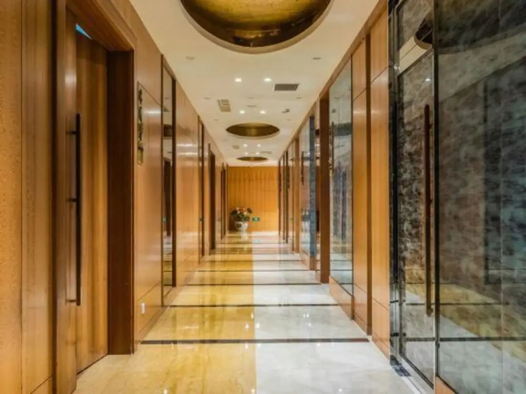 Jinling Lakeview Hotel — фото 1