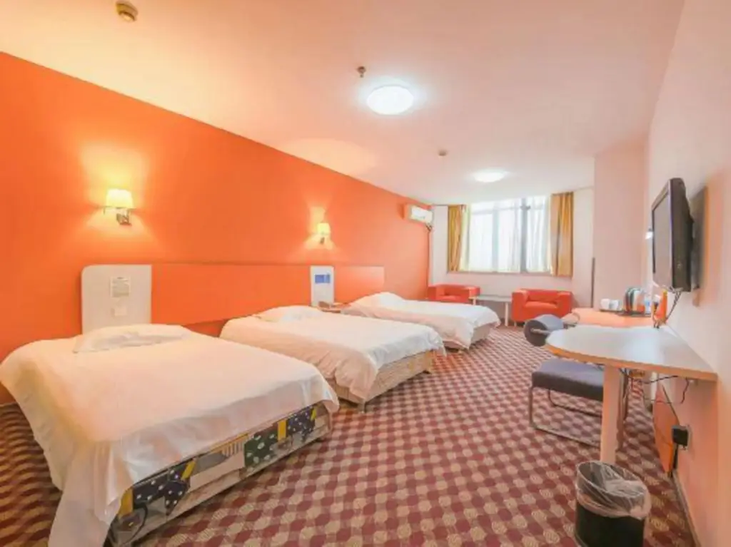 Шанхай: Homeinn Pebble Hotel (Taicang Bus Terminal)