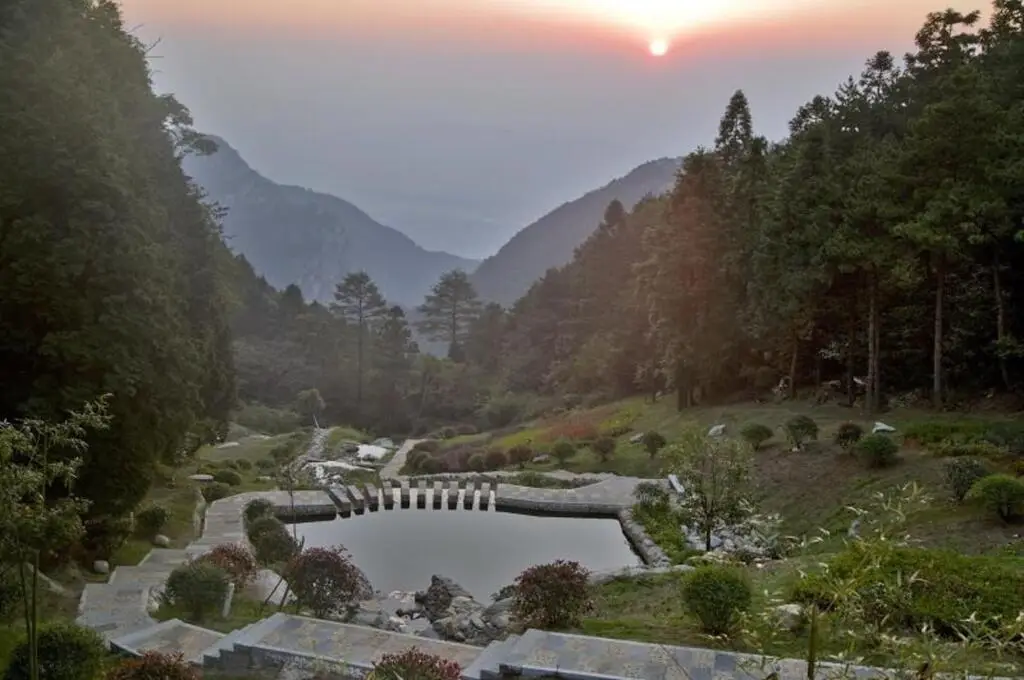 Цзюцзян: Howard Johnson Huaihai Resort Lushan