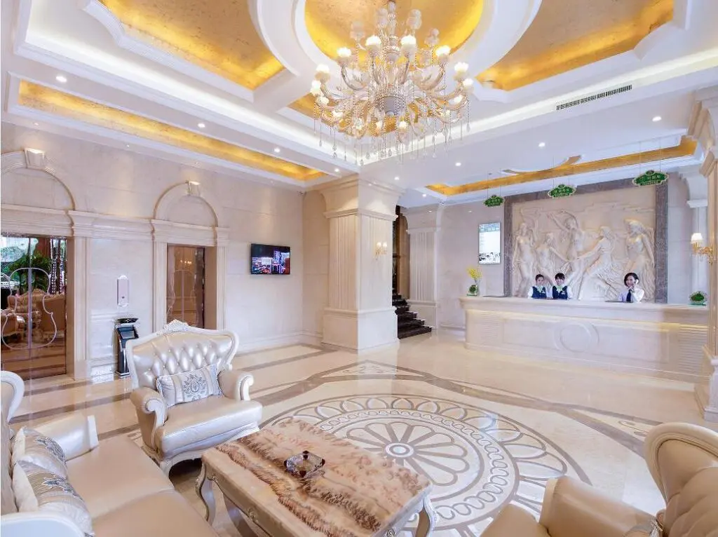 Шэньчжэнь: Vienna Hotel Shenzhen Honghu Branch
