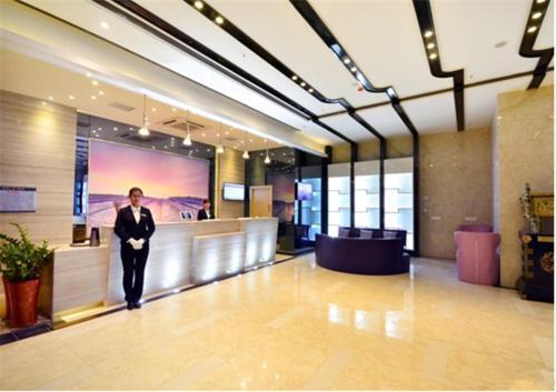 Ухань: Lavande Hotel Wuhan Guanggu Xiongchu Road Branch