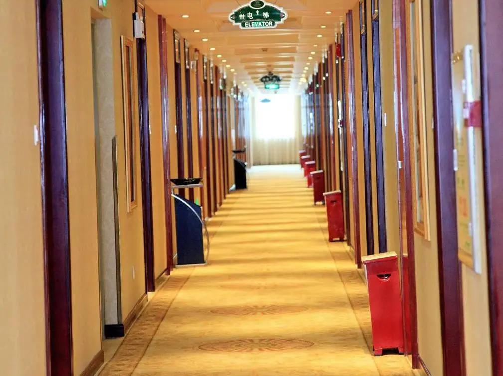 Гуанчжоу: Vienna Hotel Guangzhou Airport 2nd Branch