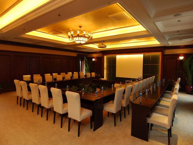Пекин: Beijing Jinhai Lake Hotel