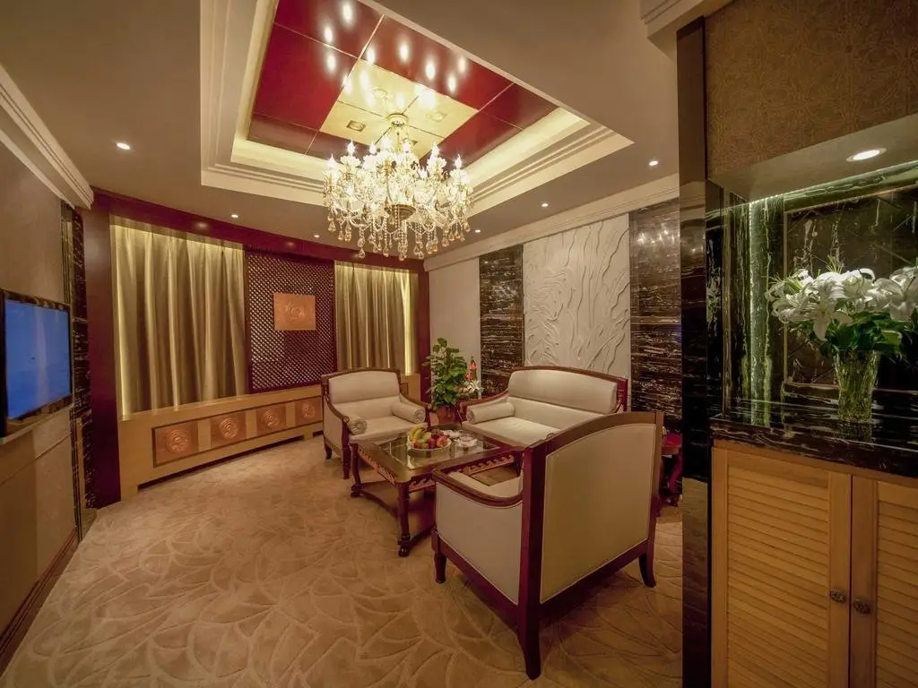 Yixing Grand Hotel — фото 1
