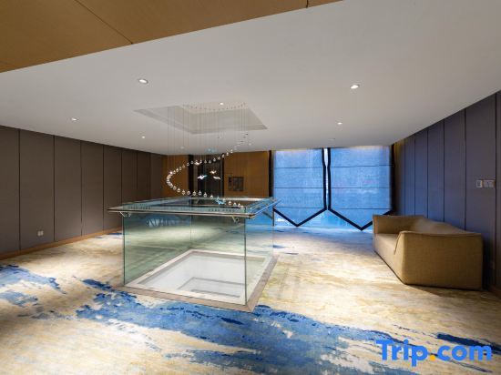 Наньчан: the Posh Hotel