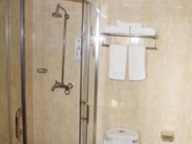 Ляньюньган: GreenTree Inn Lianyungang Suning Square Hualian Mantion Hotel
