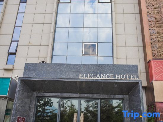 Циндао: Elegance Hotel