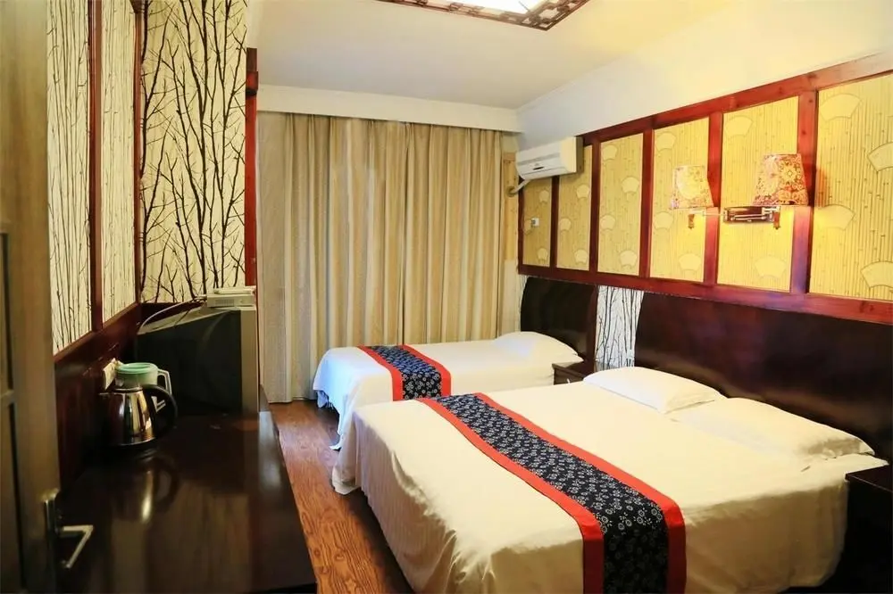 Цзясинь: Wuzhen Wangshui Renjia Inn