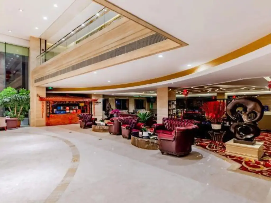 Бенгбу: Lexes Global Hotel