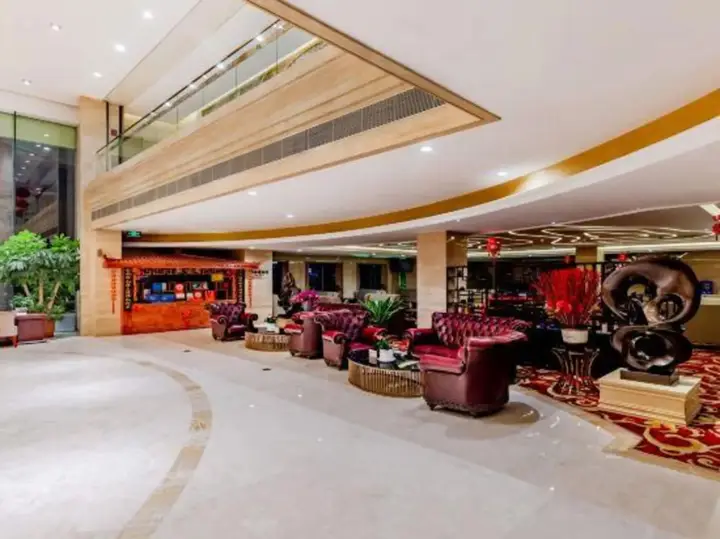 Бенгбу: Lexes Global Hotel