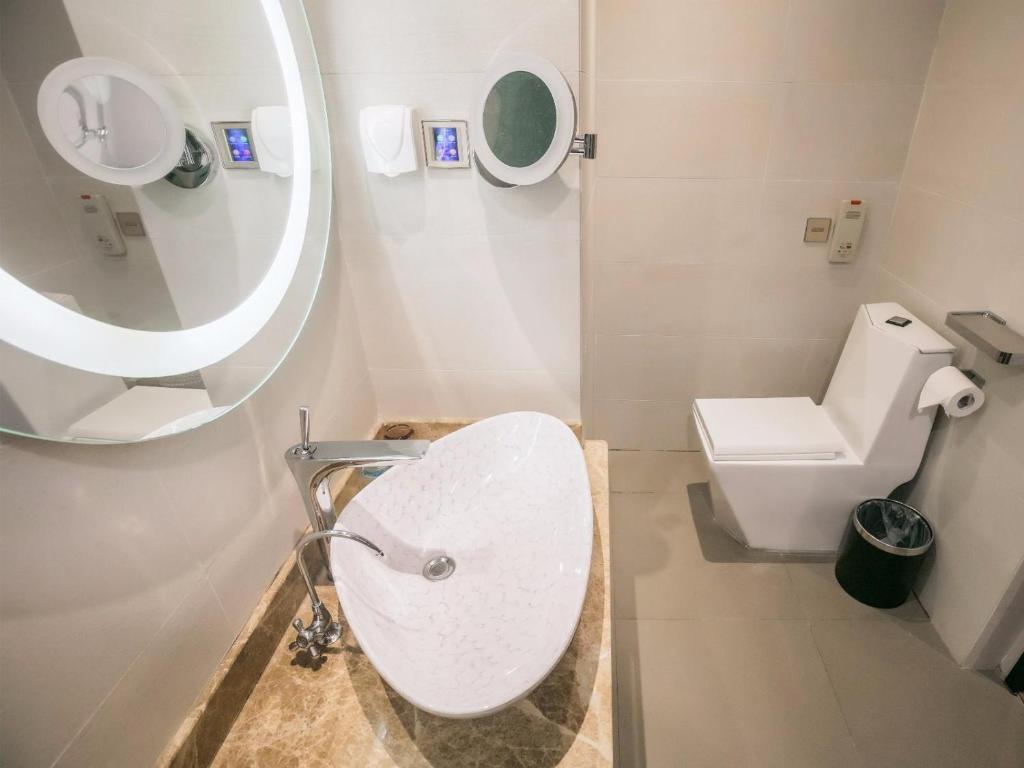 Далянь: Lavande Hotel Dalian Malan square Metro Station