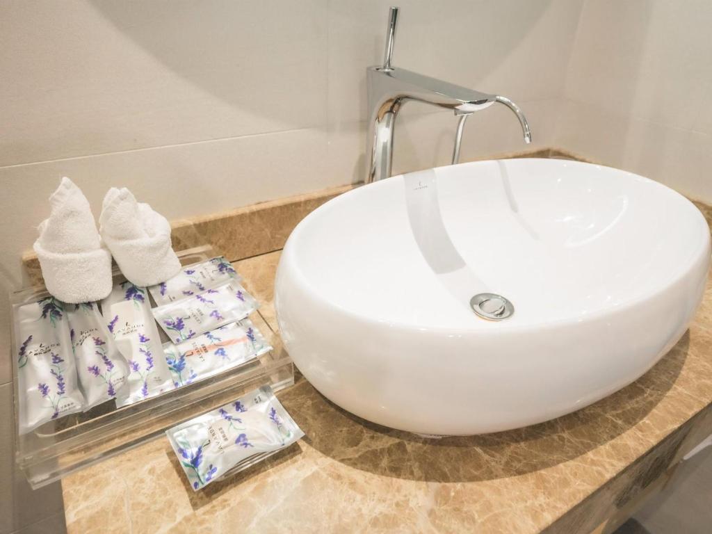 Далянь: Lavande Hotel Dalian Malan square Metro Station